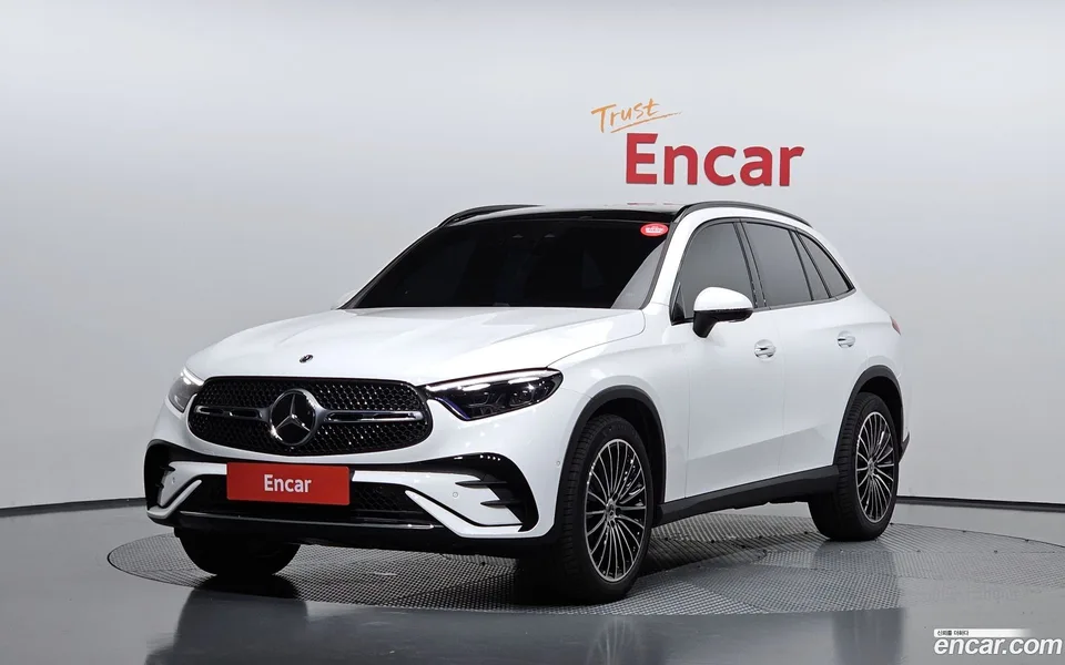 Mercedes-Benz GLC-Class GLC300 4MATIC AMG Line 2026 — фото 1, купить с доставкой в Москву