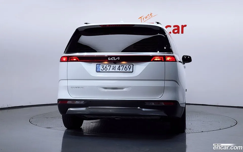Kia Carnival 9 2022 — thumbnail 4