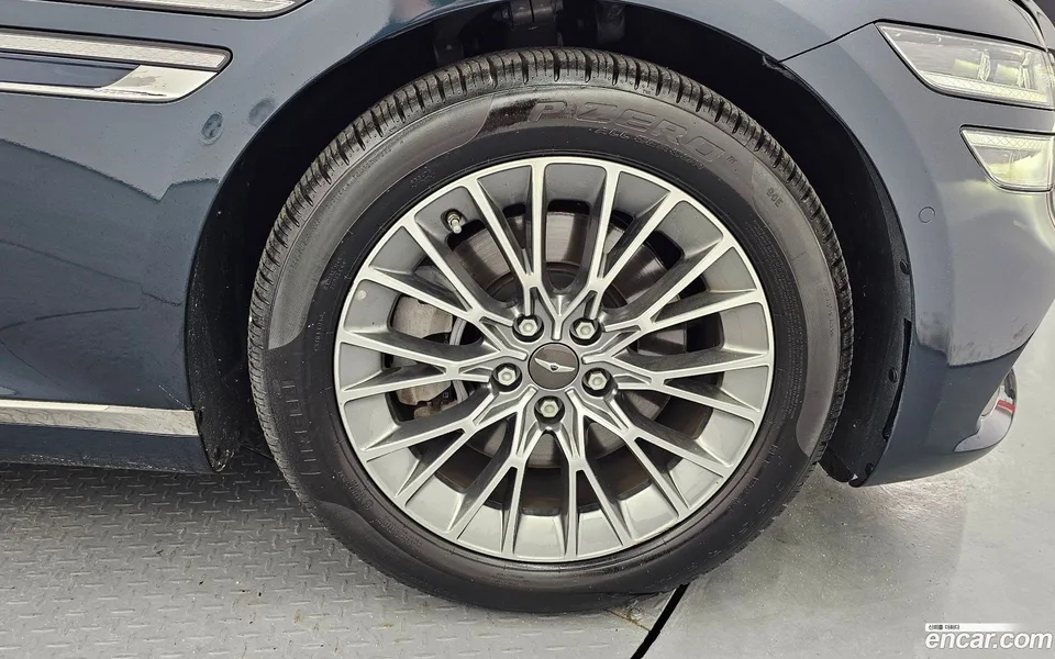 Genesis G80 2.5 2WD 2023 — thumbnail 2