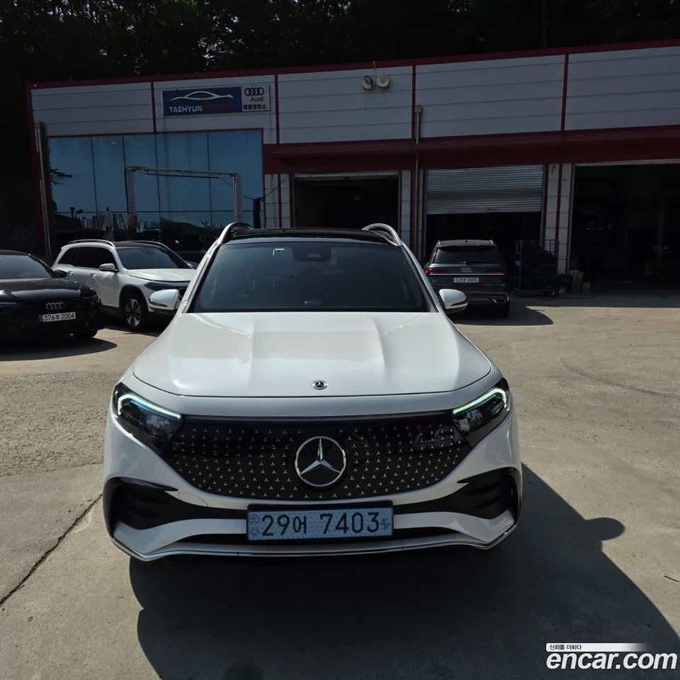 Mercedes-Benz EQB 2024