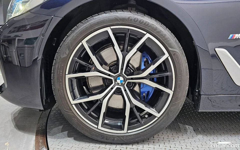 BMW 5 Series 530i M 2023 — миниатюра 2