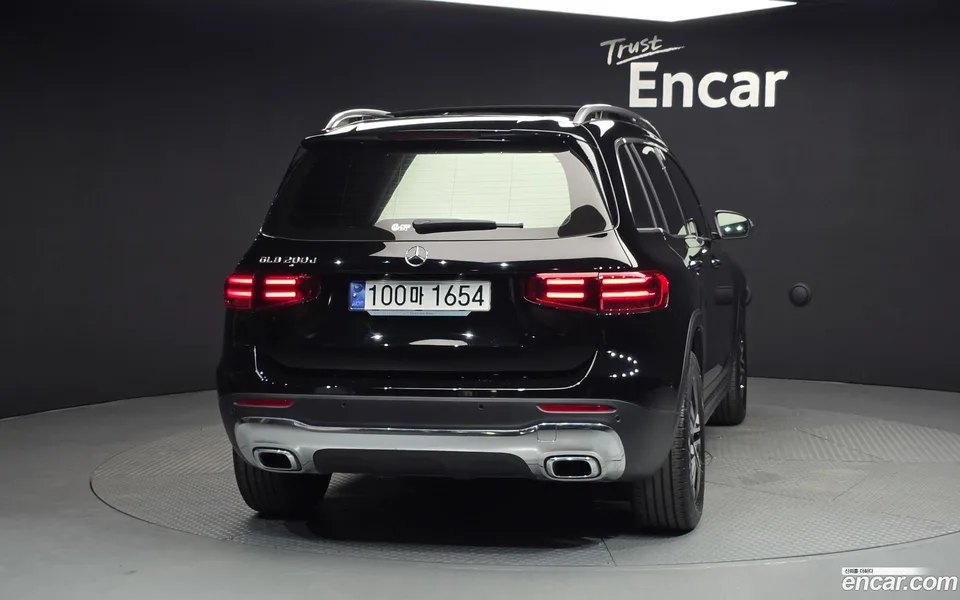 Mercedes-Benz GLB-Class GLB200 d 2024 — thumbnail 4