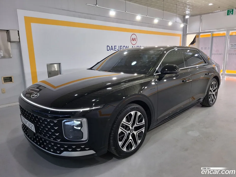 Hyundai Grandeur 2.5 2WD 2023 — thumbnail 3