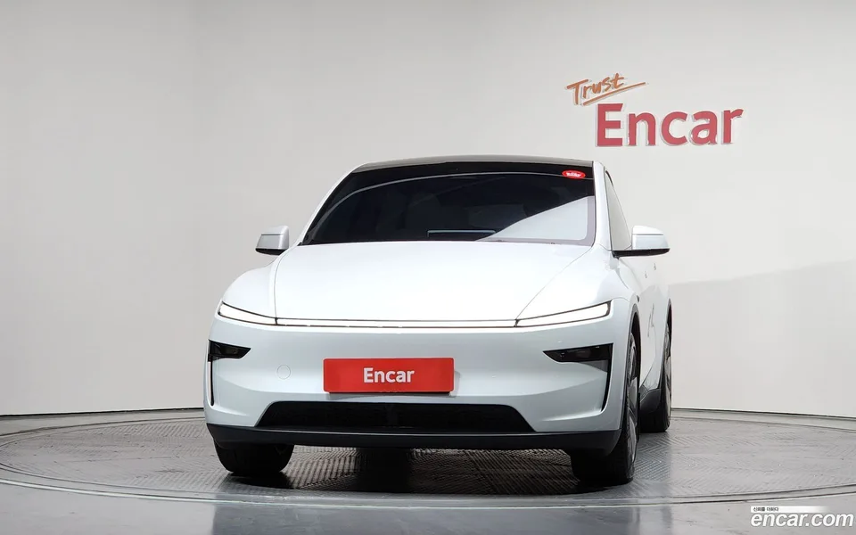 Tesla Model Y RWD 2025 — миниатюра 3