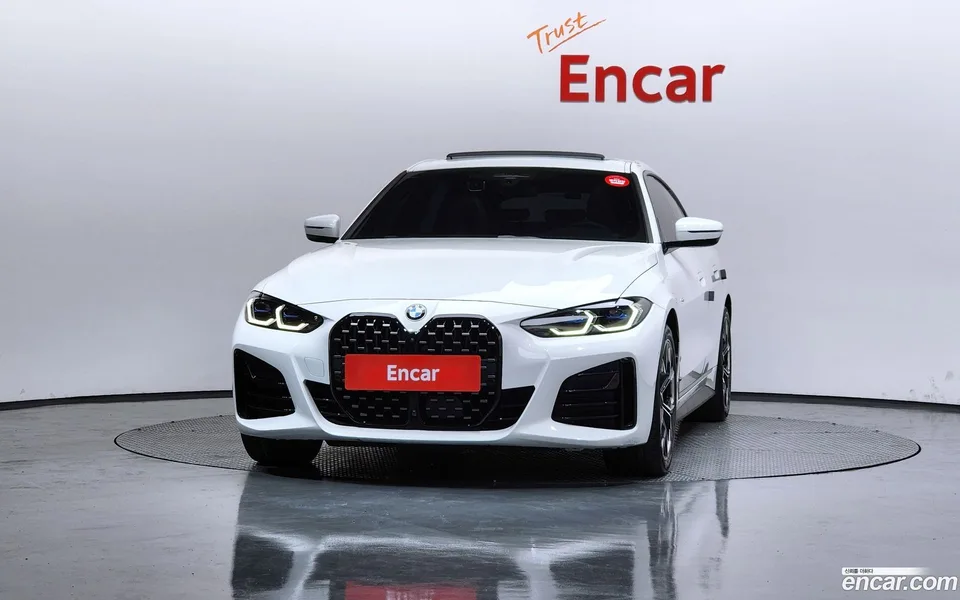 BMW 4 Series 420i M 2022 — миниатюра 3