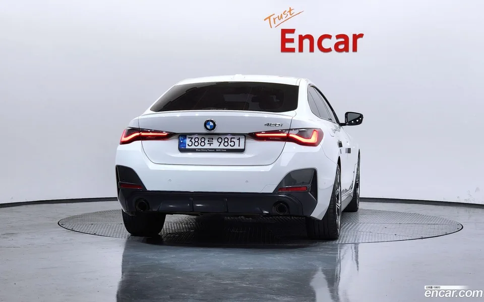 BMW 4 Series 420i M 2022 — миниатюра 4