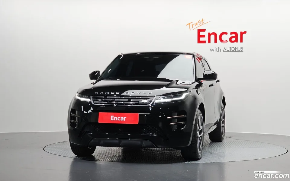 Land Rover Range Rover Evoque P250 SE 2025 — thumbnail 3