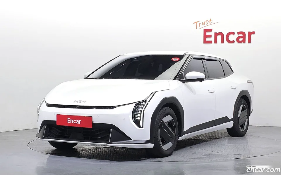 Kia EV4 2025