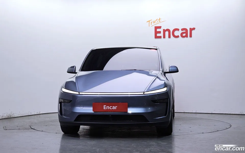 Tesla Model Y RWD 2025 — миниатюра 3