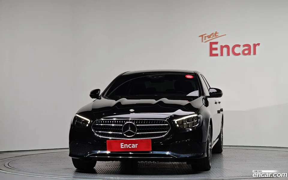 Mercedes-Benz E-Class E250 2023 — миниатюра 3