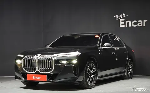 BMW i7 2023 buy in Moscow