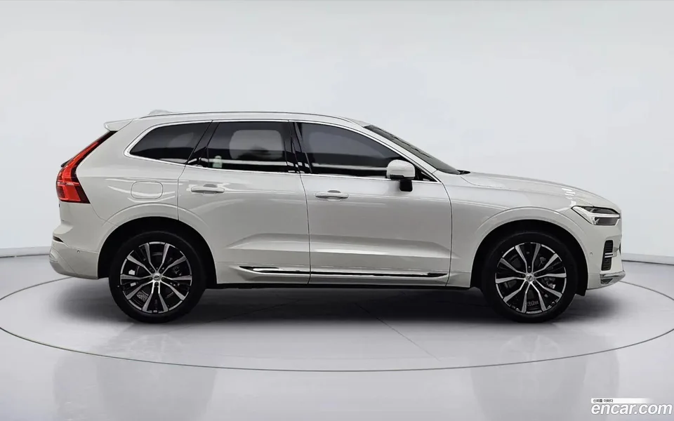 Volvo XC60 B6 2025 — миниатюра 3
