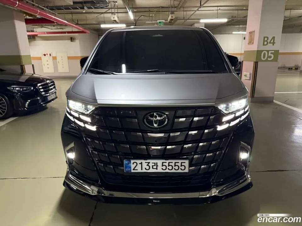 Toyota Alphard 2025