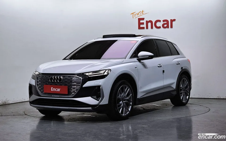 Audi Q4 e-tron 2025