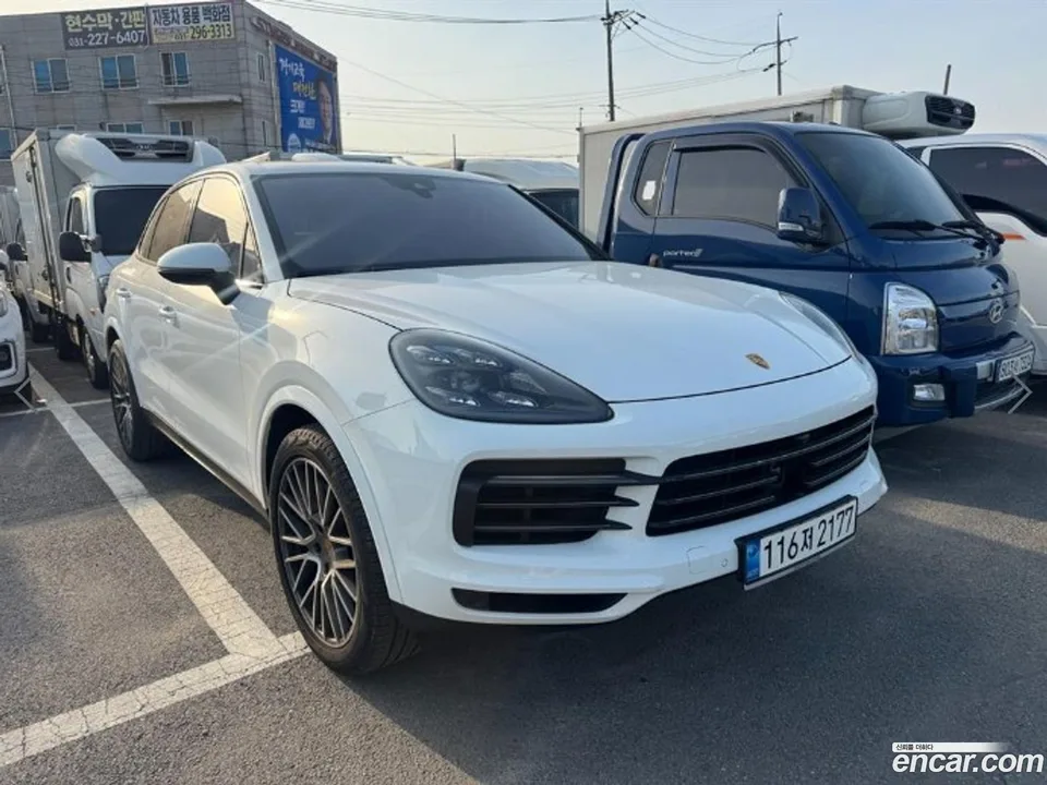 Porsche Cayenne 3.0 2023 — миниатюра 2