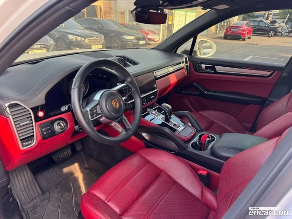 Porsche Cayenne 3.0 2023 — миниатюра 3