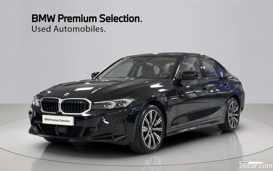 BMW 3 Series 320i 2025 — photo 1, buy with delivery to Moscow