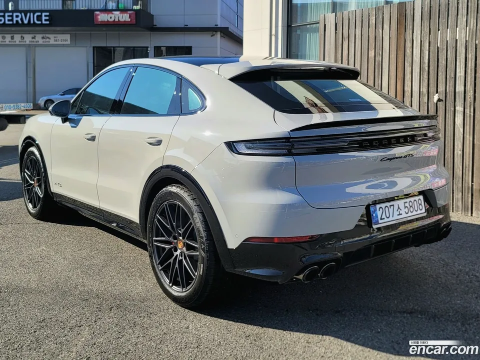 Porsche Cayenne 4.0 GTS 2025 — thumbnail 3