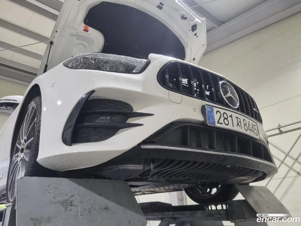 Mercedes-Benz E-Class 2023