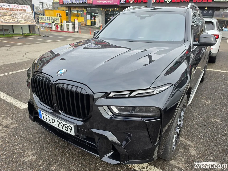 BMW X7 xDrive 40d M 6 2024 — thumbnail 3