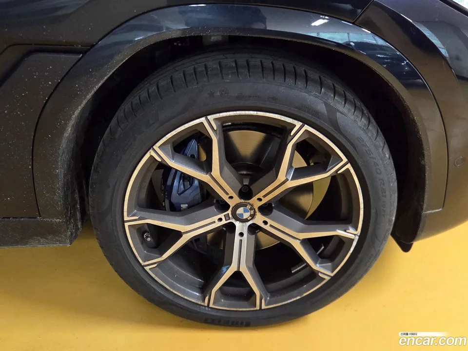 BMW X6 xDrive40i M 2023 — thumbnail 5