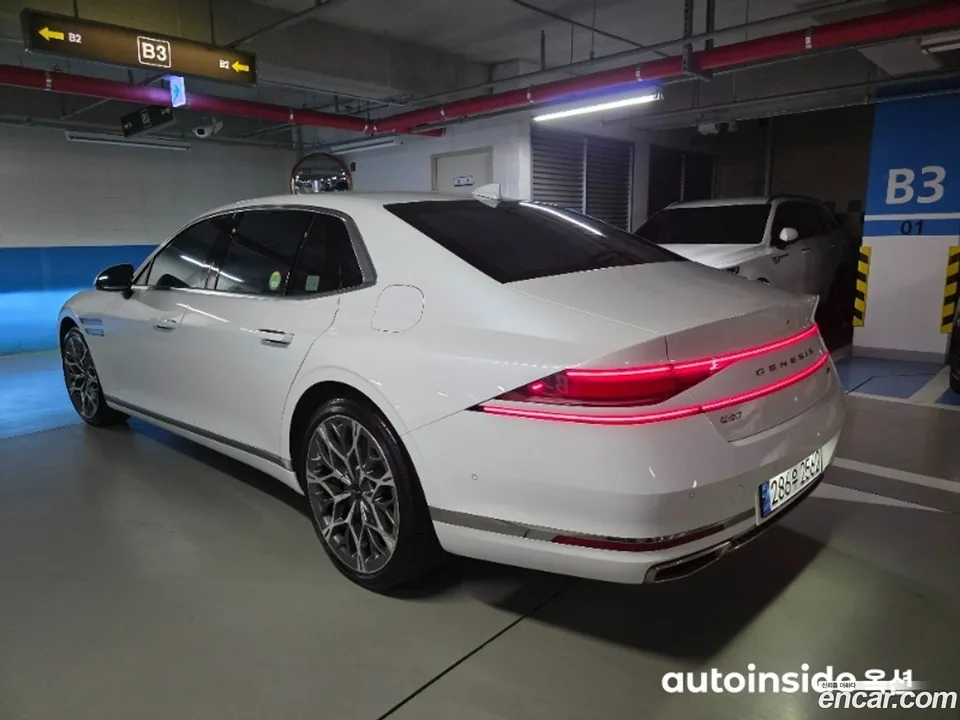 Genesis G90 3.5 e-S/C AWD 2023 — миниатюра 4