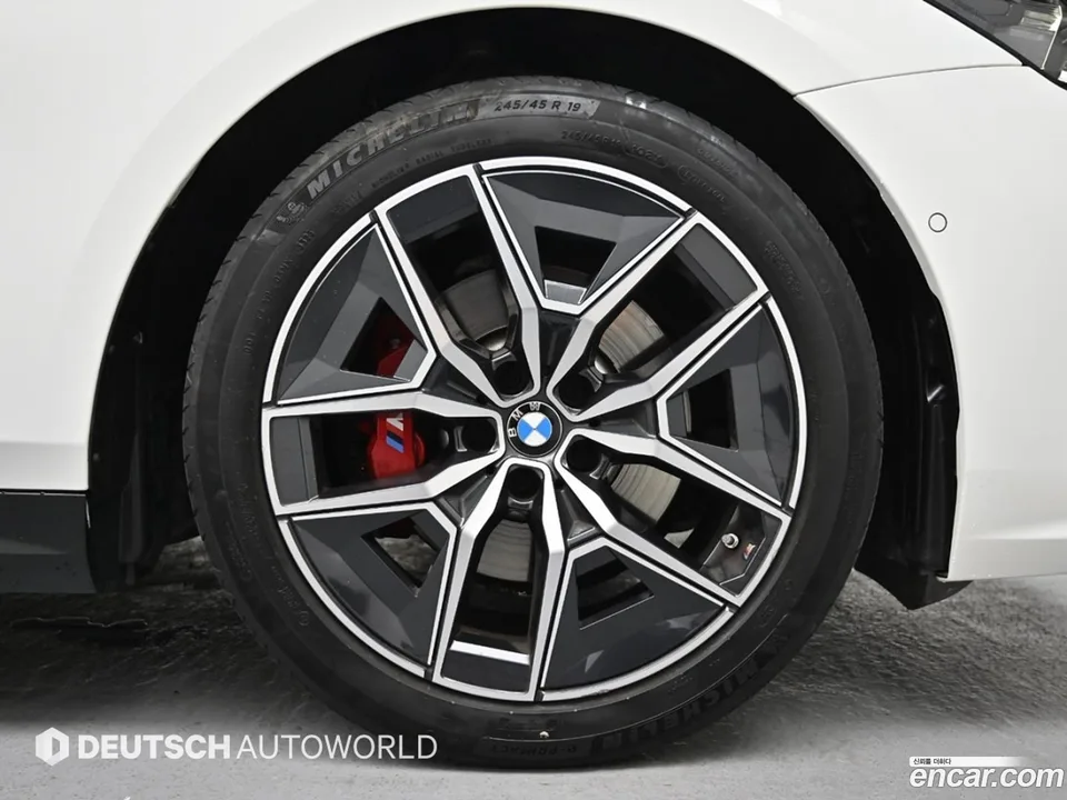 BMW 5 Series 520i M 2024 — миниатюра 5