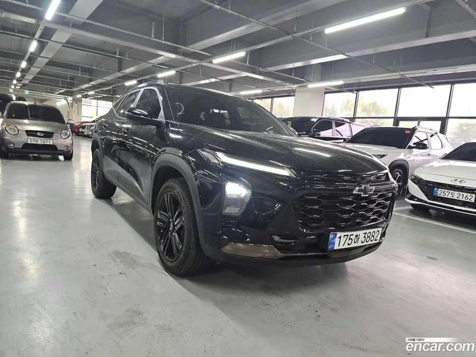Chevrolet Trax Crossover 1.2 ACTIV 2023 — миниатюра 3
