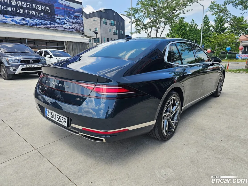 Genesis G90 3.5 AWD 2023 — thumbnail 4