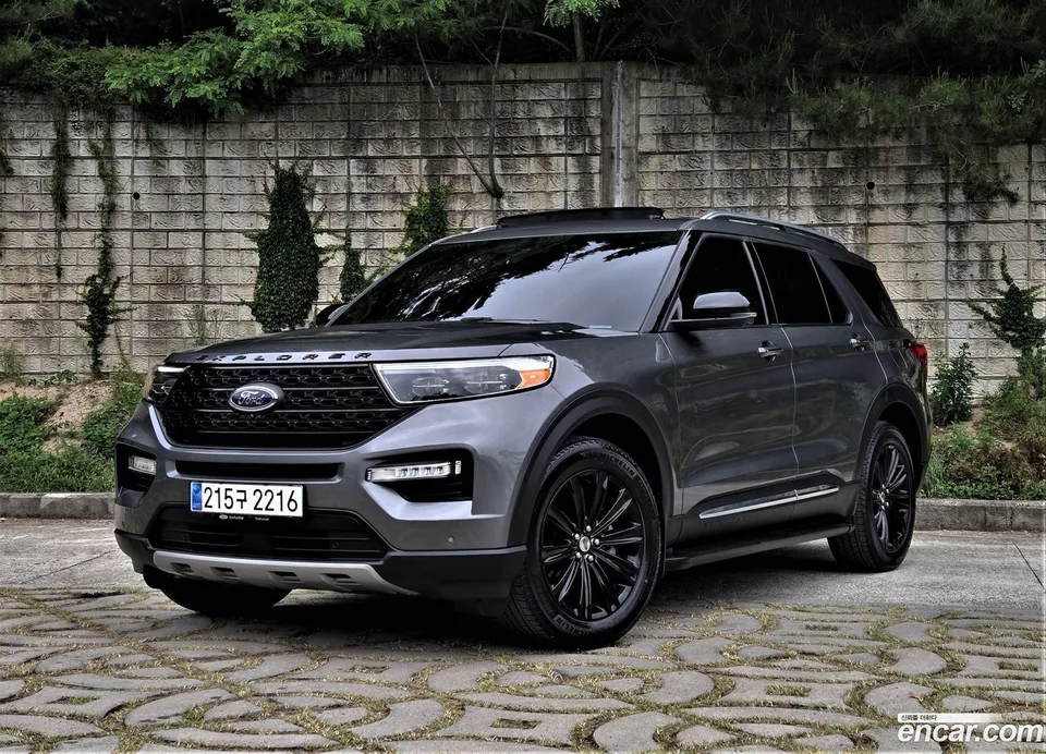 Ford Explorer 2023