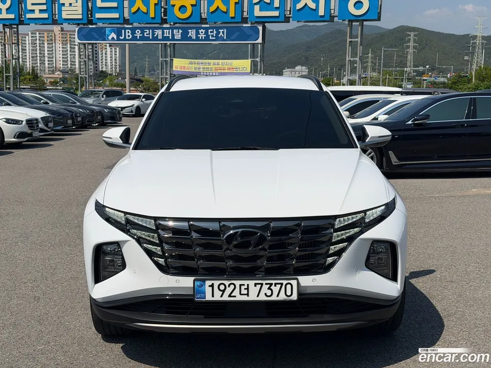 Hyundai Tucson 1.6 2WD 2023 — photo 1, buy with delivery to Moscow