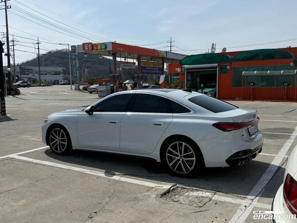 Audi A5 40 TDI S Line 2026 — миниатюра 3