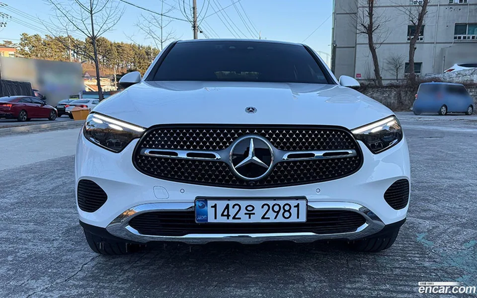 Mercedes-Benz GLC-Class GLC300 4MATIC 2024 — photo 1, buy with delivery to Moscow