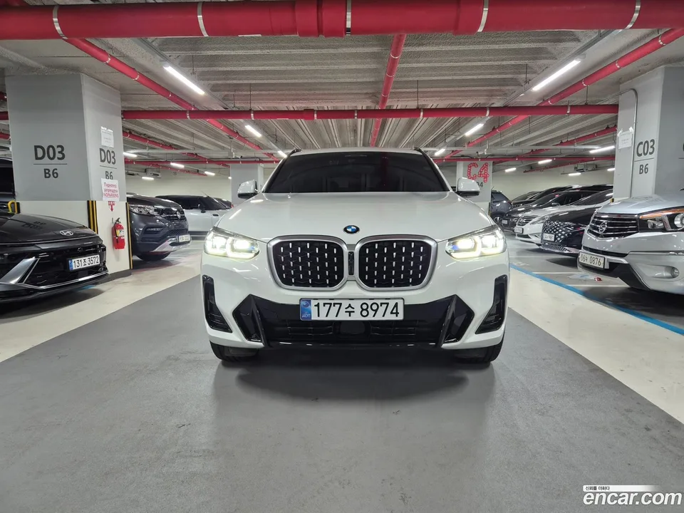 BMW X4 xDrive20i M 2025 — фото 1, купить с доставкой в Москву