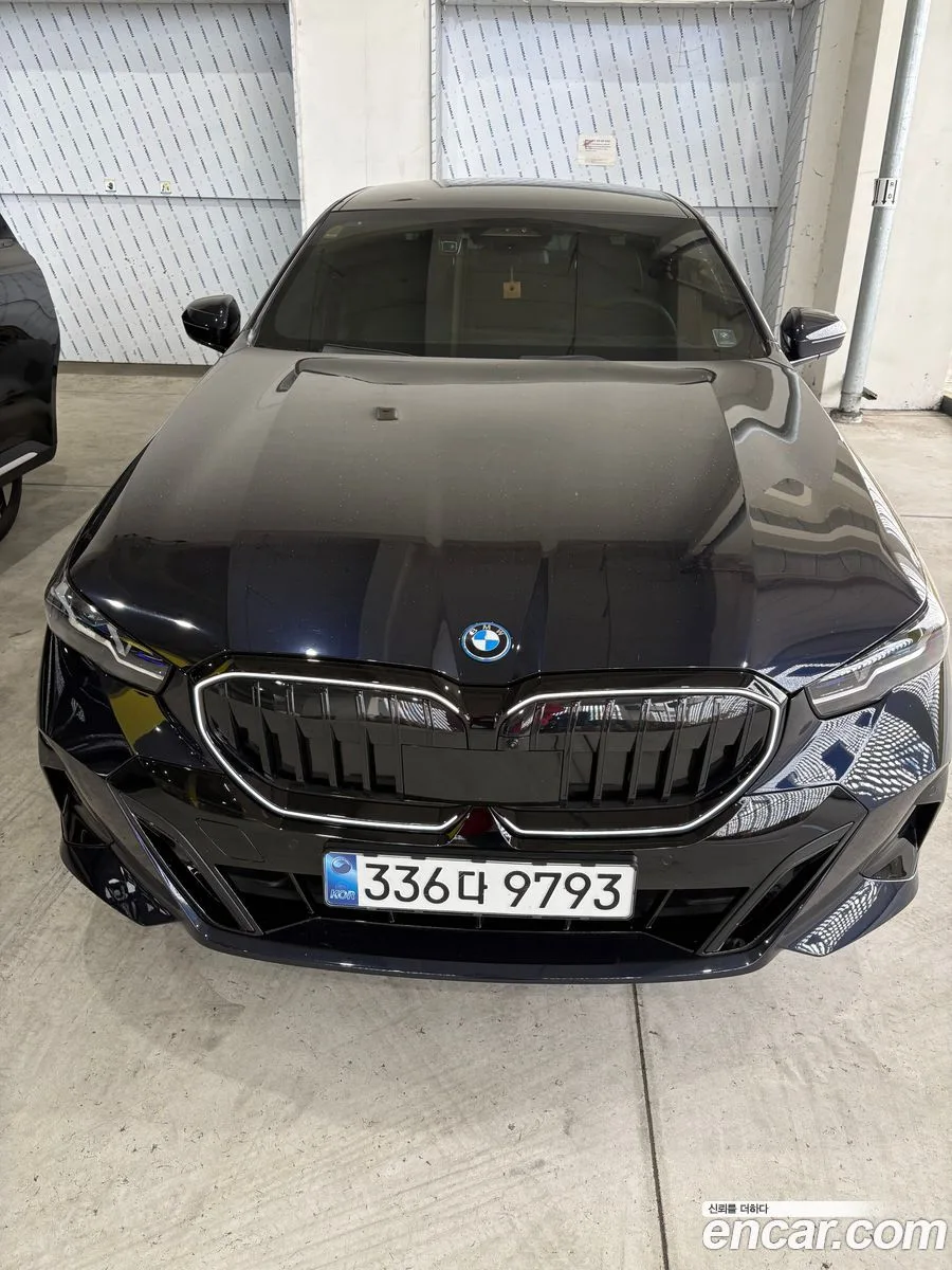 BMW 5 Series 2024