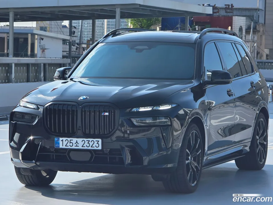 BMW X7 2025