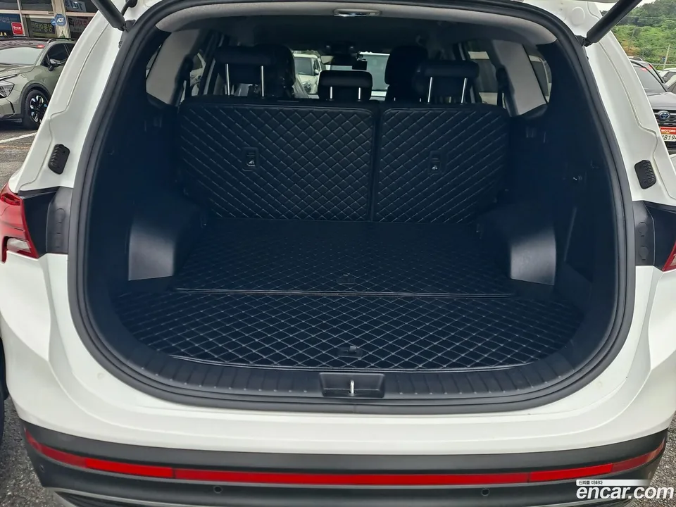 Hyundai SantaFe 2.2 2WD 2023 — thumbnail 2