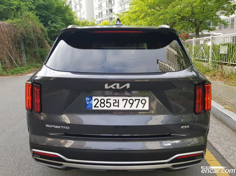 Kia Sorento 2.2 4WD 2023 — thumbnail 4