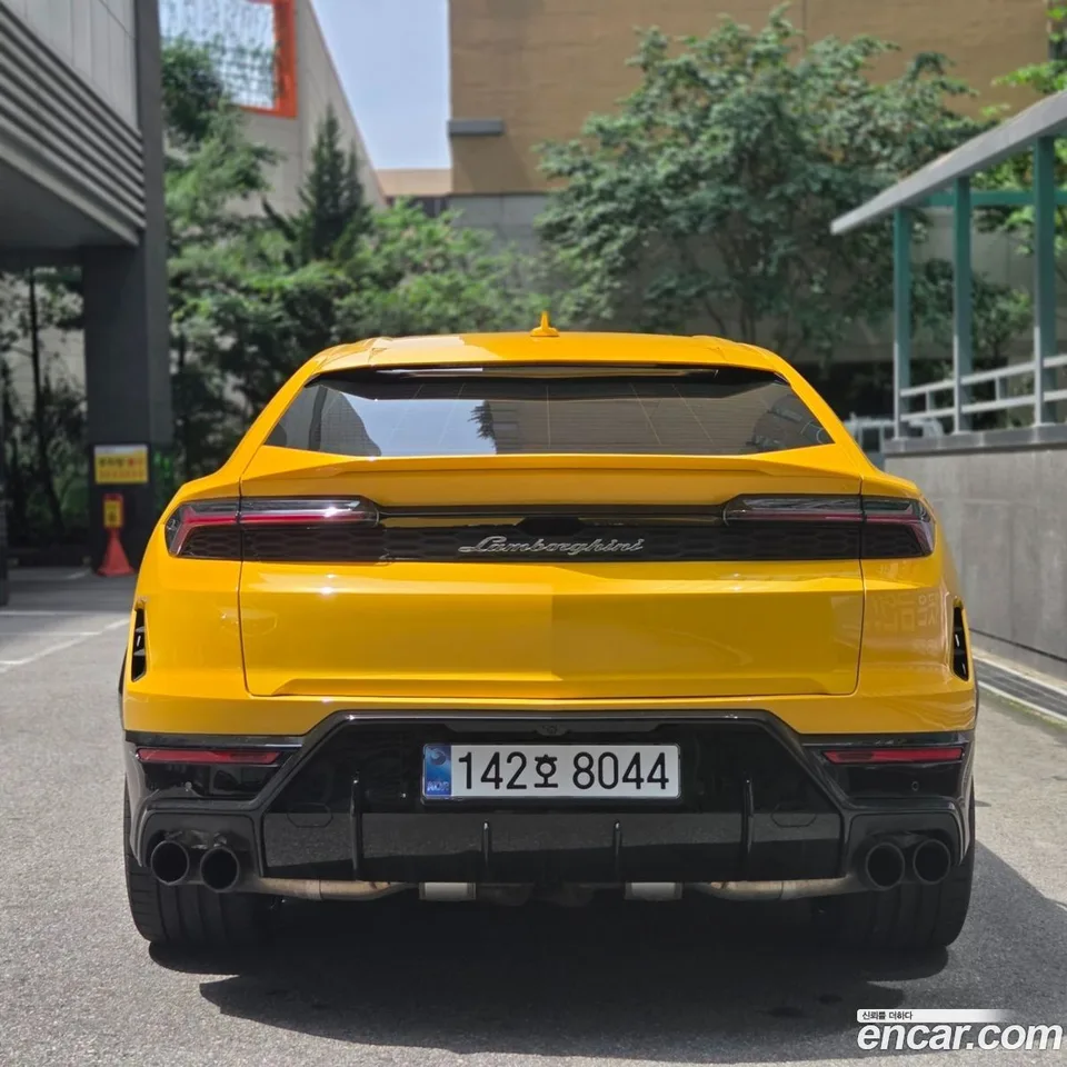 Lamborghini Urus 4.0 V8 SE 2025 — миниатюра 4