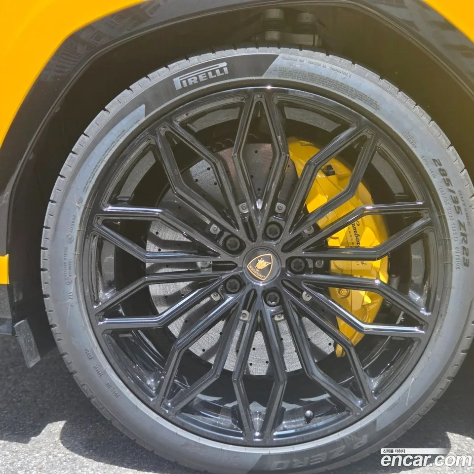 Lamborghini Urus 4.0 V8 SE 2025 — миниатюра 5