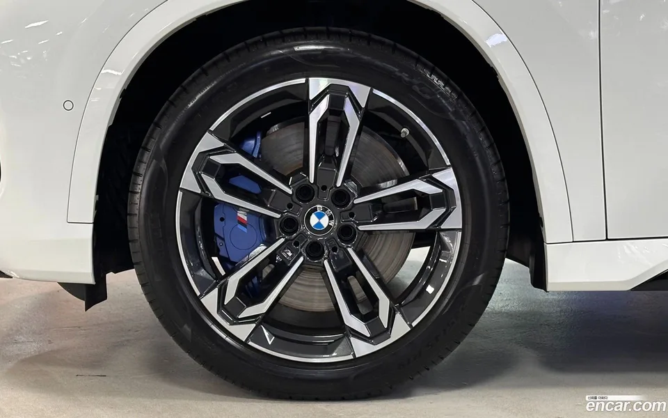 BMW X1 M35i xDrive 2025 — thumbnail 5