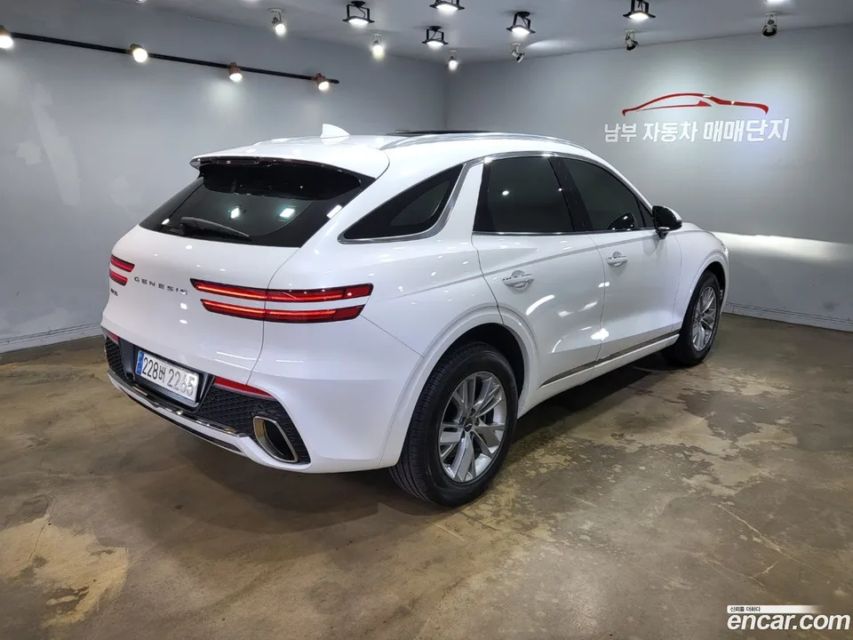 Genesis GV70 2.5T 2WD 2023 — thumbnail 4