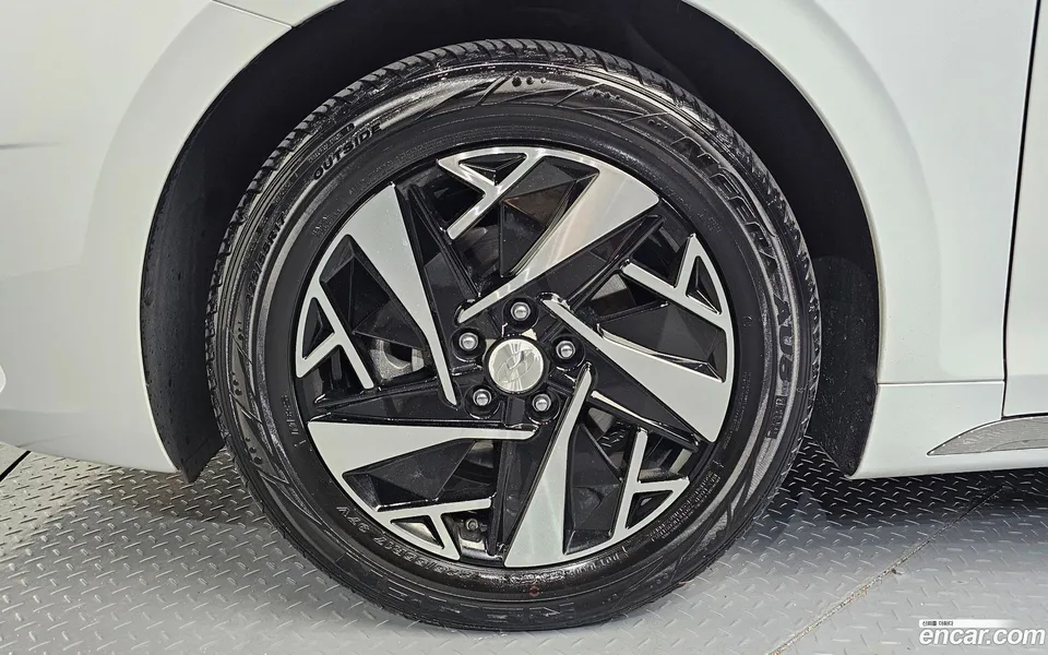 Hyundai Grandeur IG Hybrid 2022 — миниатюра 2