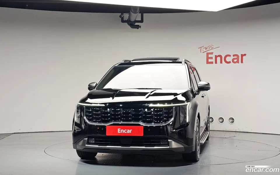 Kia Carnival 7 X Line 2025 — thumbnail 3
