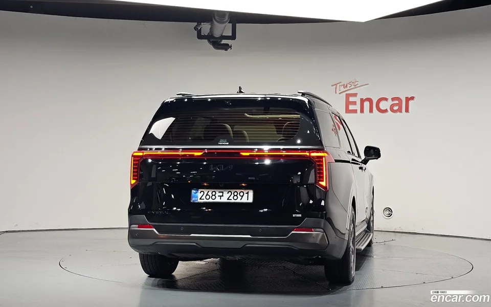 Kia Carnival 7 X Line 2025 — thumbnail 4