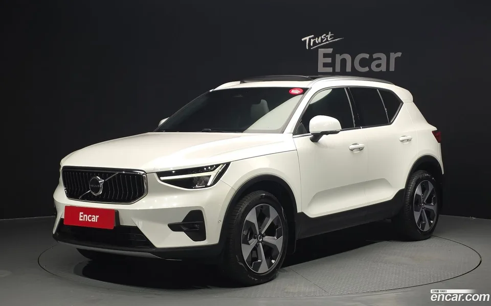 Volvo XC40 2023