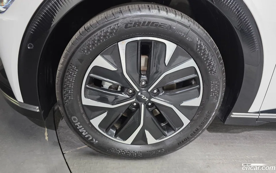 Kia EV6 2023 — thumbnail 5