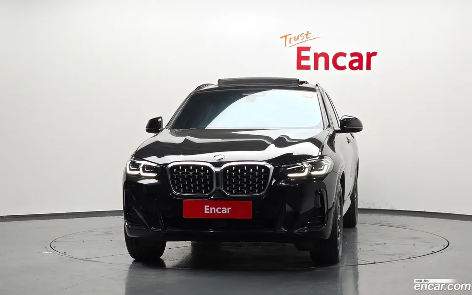 BMW X4 xDrive20i M 2022 — миниатюра 3