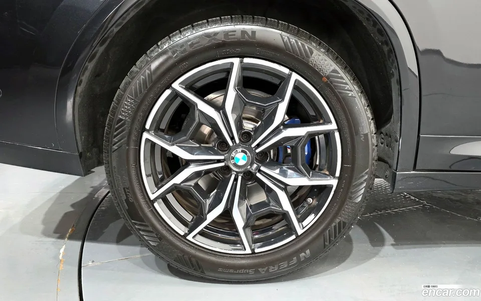 BMW X4 xDrive20i M 2022 — миниатюра 5