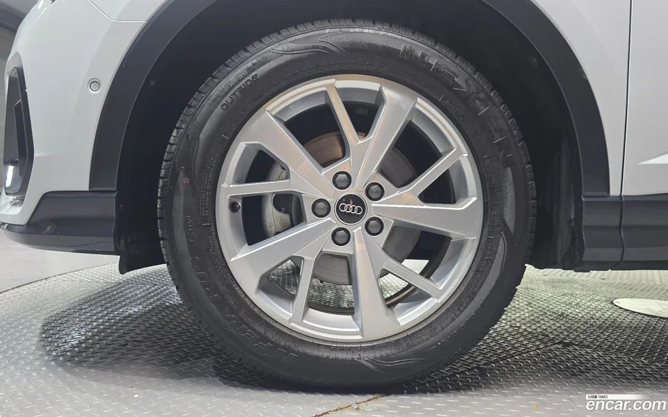 Audi Q3 35 TDI 2022 — миниатюра 2